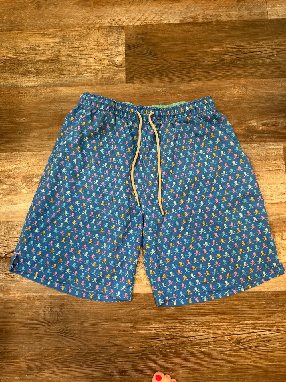 Millar Seaside Collection swim trunks blue skull-and-crossbones sz Large EUC